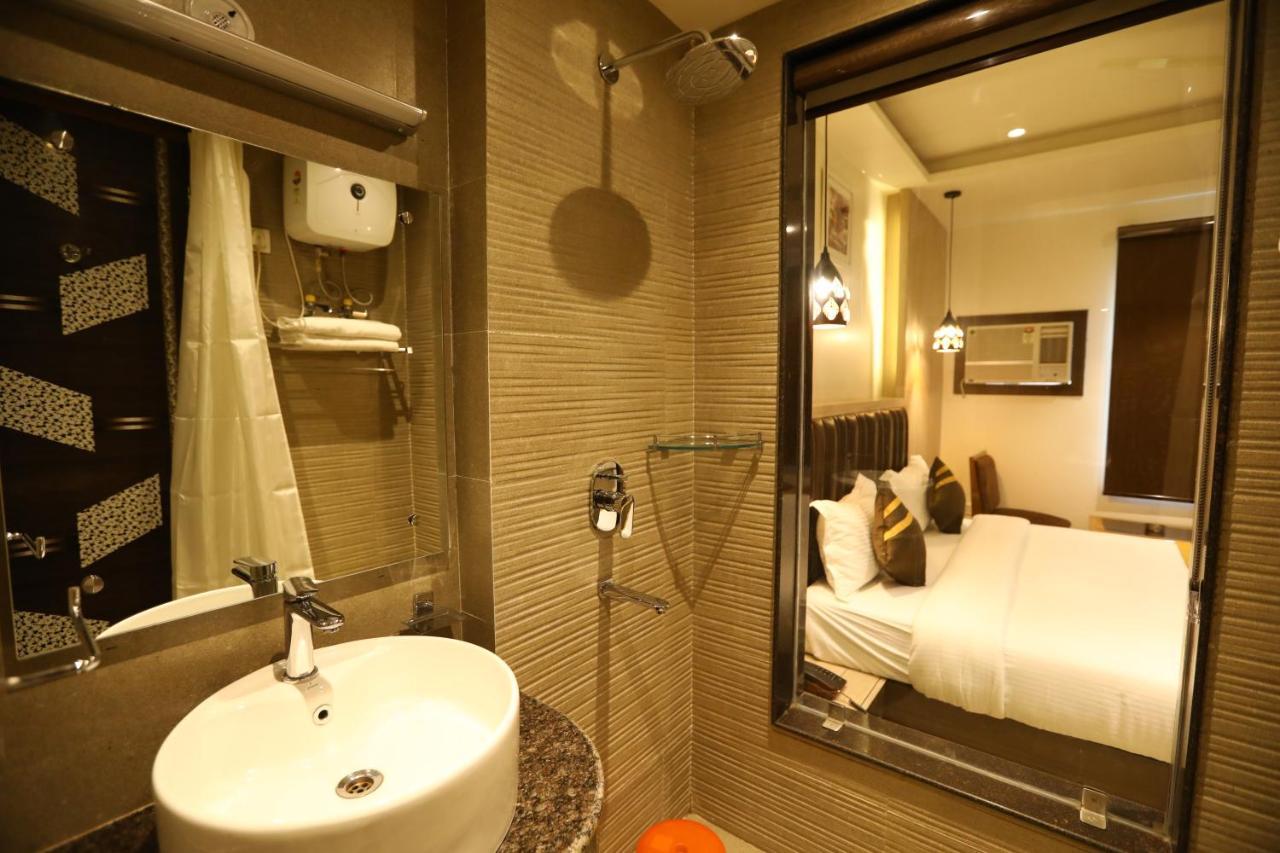 Hotel D Silverleaf Лакхнау Экстерьер фото